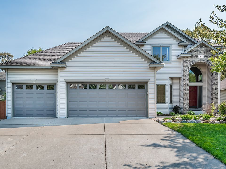 1st image of 10522 Forestview Cir N