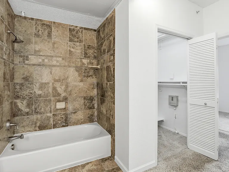 1696 Harris St — Photo 13