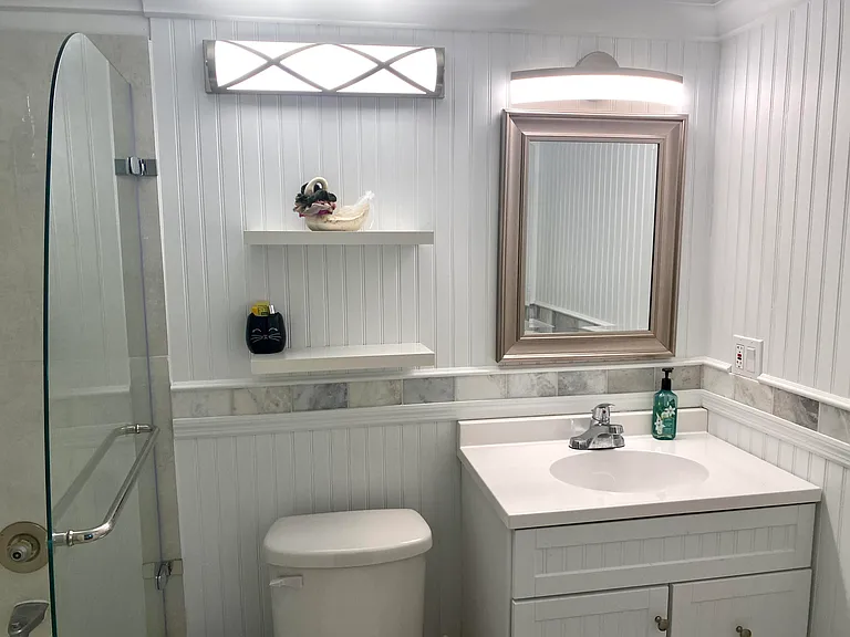 335 Farnham Cres #P — Photo 19