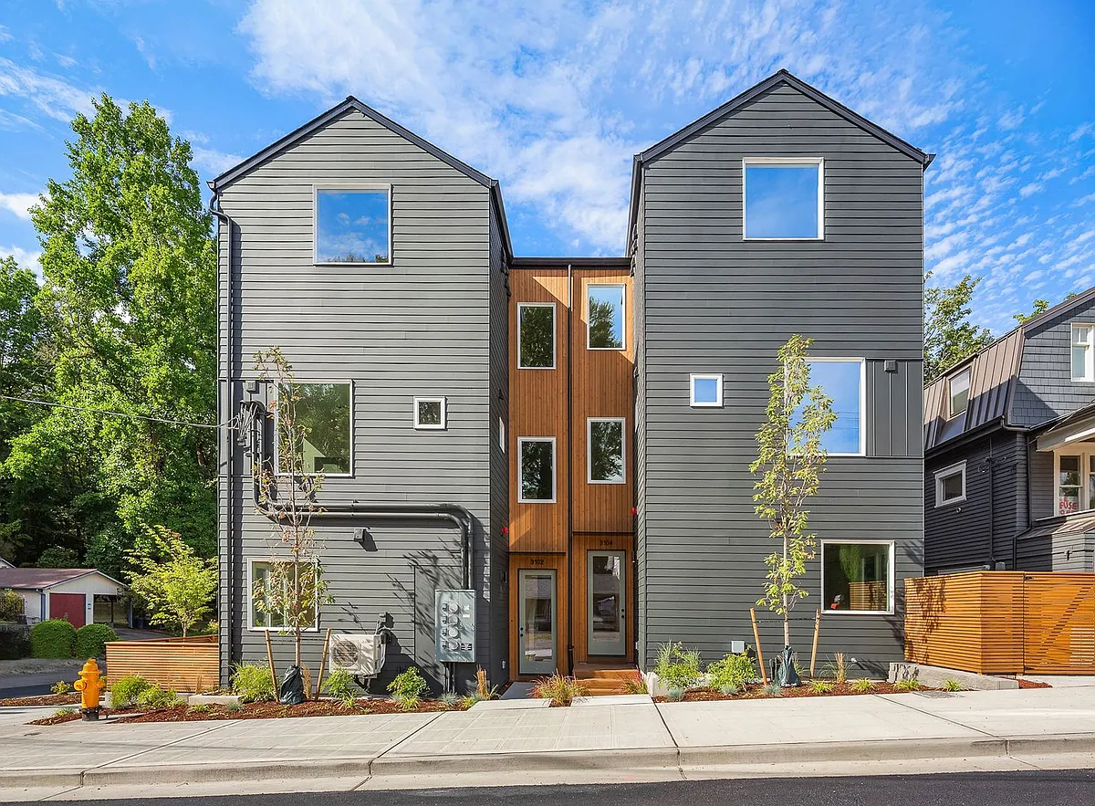 Building Photo - 4924 31st Ave S