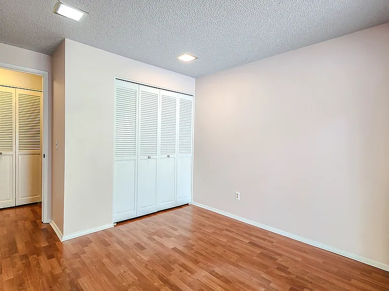 37 Greenridge Ct #TOWNHOUSE — Photo 16