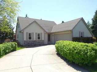 15085 W San Mateo Ct, New Berlin, WI 53151