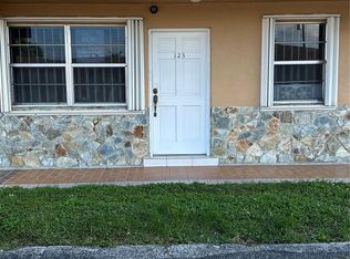 1154 W 35th St APT 123, Hialeah, FL 33012
