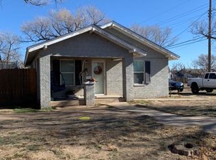 205 10th St, Canyon, TX 79015