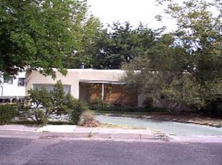 510 Raynolds Ave SW, Albuquerque, NM 87104