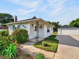 3508 E Oakwood ROAD, Oak Creek, WI 53154