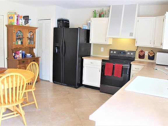 5th image of 3210 Heathercrest Dr