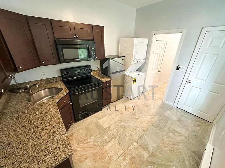 1257 N 23rd St #1 — Photo 2