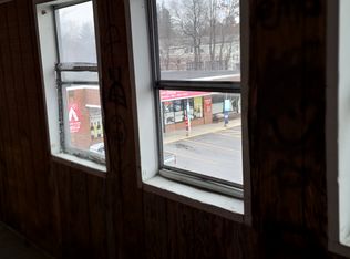 1072 Main St #2L, Leicester, MA 01524