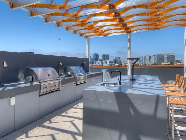 Rooftop Lounge with BBQs