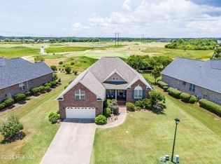 728 Highlands Drive, Hampstead, NC 28443