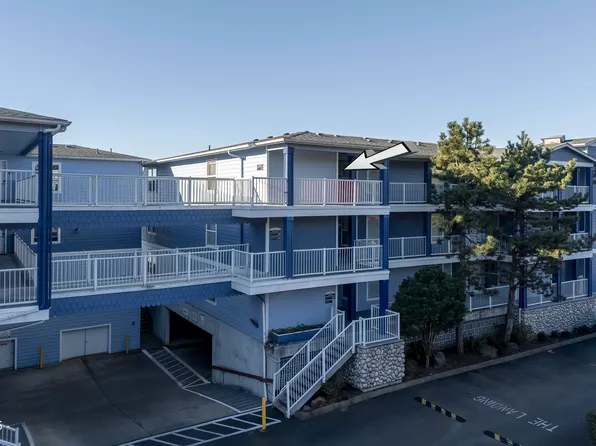 890 SE Bay Blvd #310, Newport, OR 97365