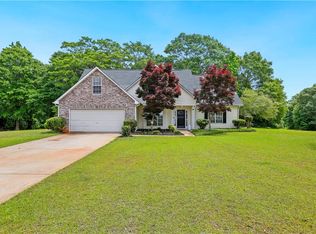 1300 Sunflower Ct, Locust Grove, GA 30248