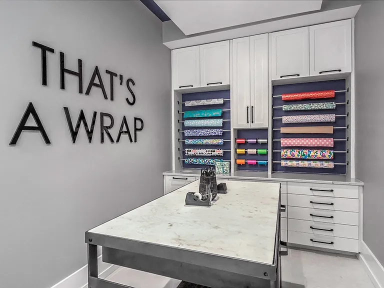 Gift wrap suite with free wrapping supplies