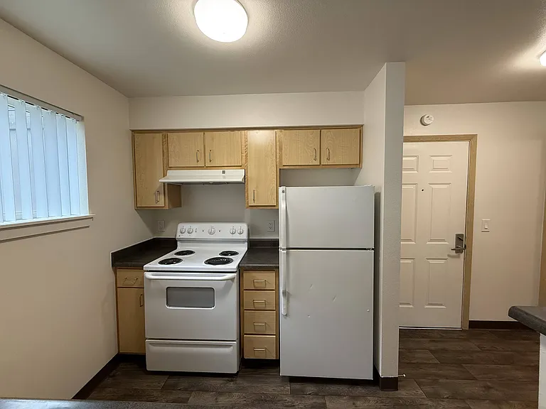 Terrace At Columbia Knoll Apartments — Photo 36