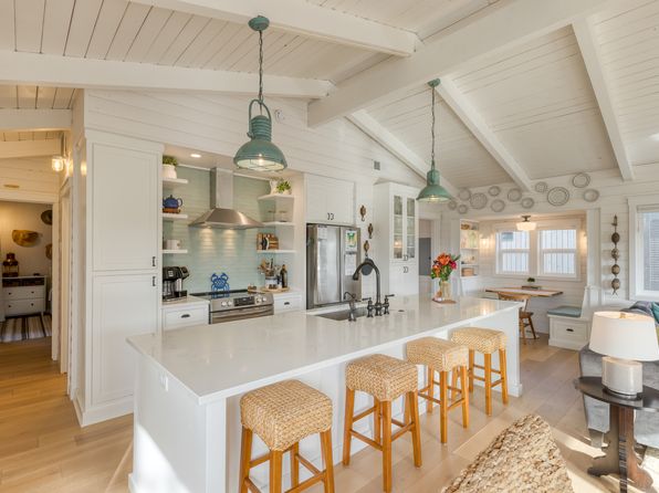 153 Hallie Ln, Manzanita, OR 97130