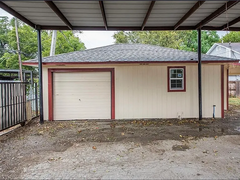 1115 S Waverly Dr — Photo 11