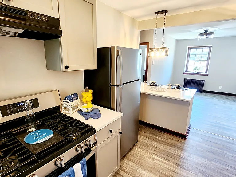 715 Main St — Photo 14