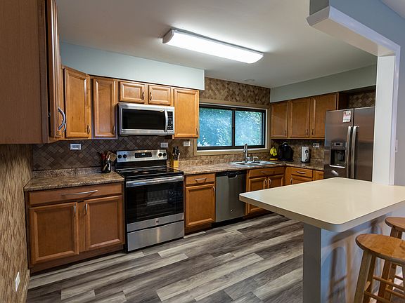 3rd image of 5217 N Elston Ave