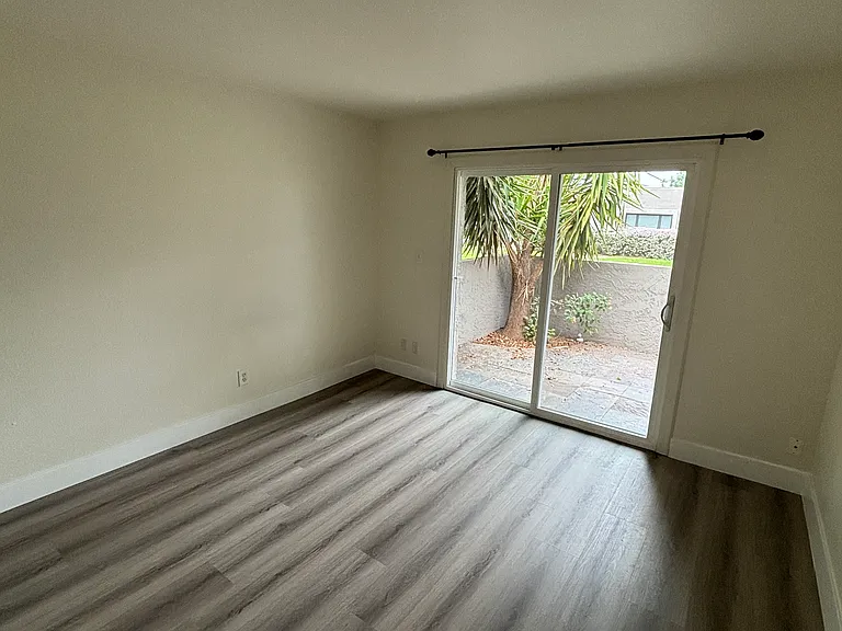 7206 N Via De Paesia — Photo 20