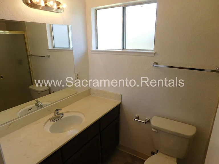 5840 Shelldrake Ct — Photo 18
