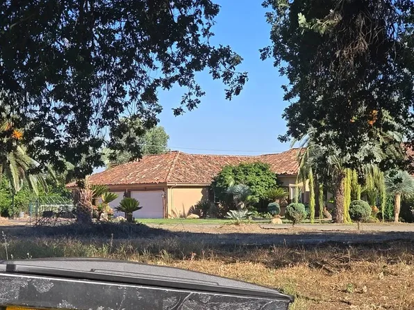 18193 Fisher Dr, Visalia, CA 93292