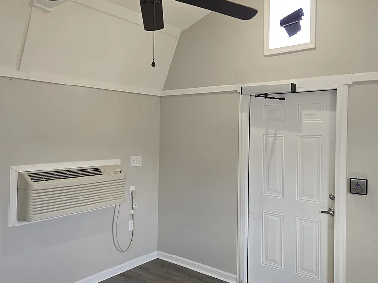 196 Sandspur Ct — Photo 16