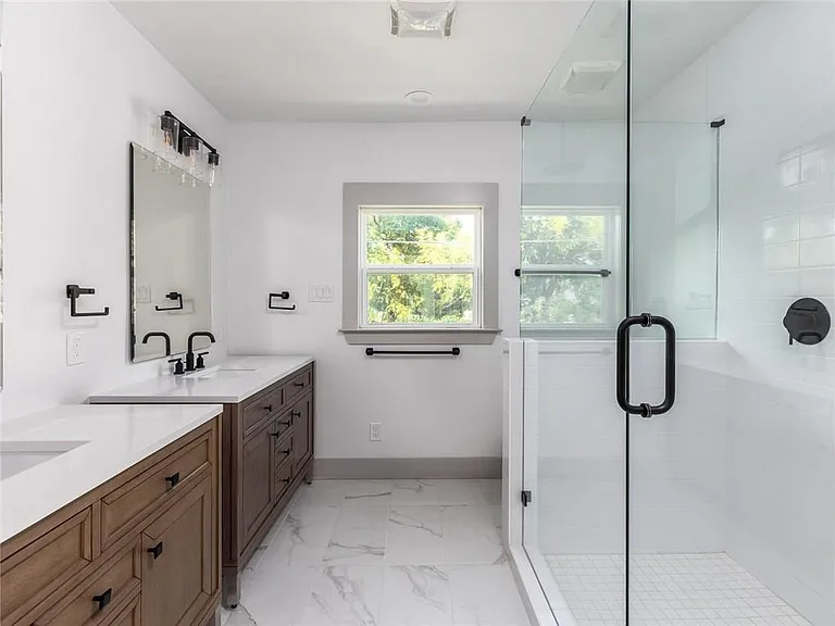 4612 Caswell Ave #B — Photo 26
