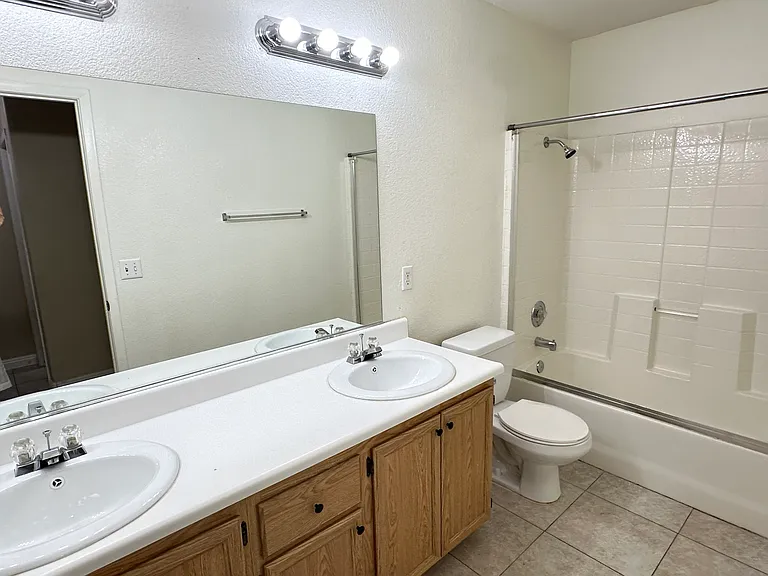 320 Mirasol Way — Photo 16