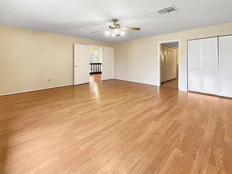 10619 Chapel Hill Dr — Photo 12