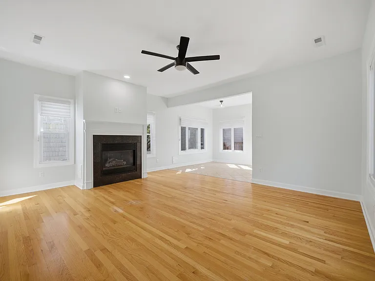 3848 Surry Rd — Photo 12