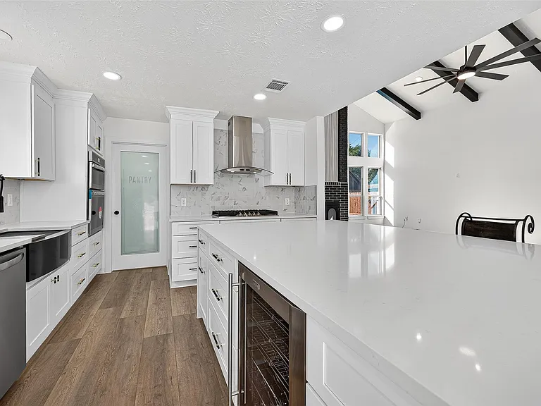3006 Golden Hills Ln — Photo 20