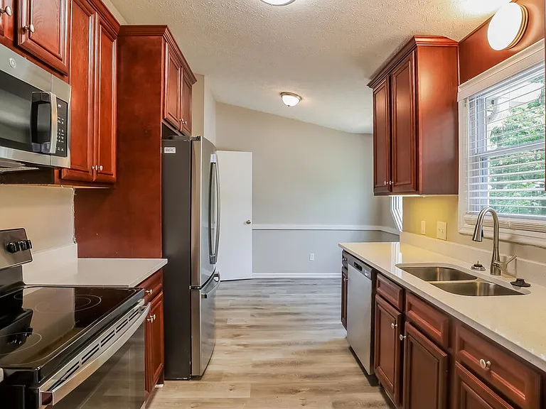 392 Doeskin Ln SE — Photo 10