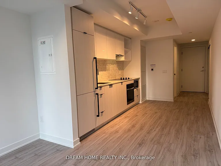 252 Church St #717 — Photo 6