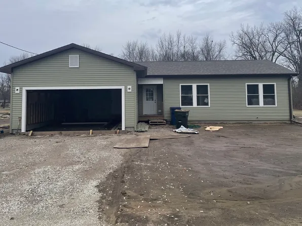 386 W 3rd St, Braidwood, IL 60408