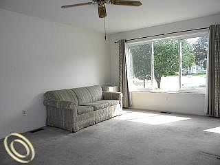 4th image of 50130 Helfer Blvd