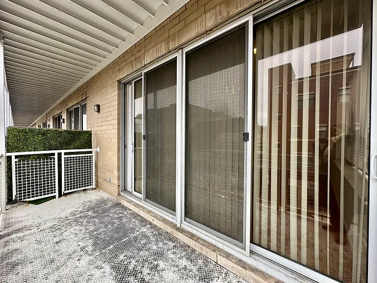 2157 N Damen Ave #201 — Photo 14