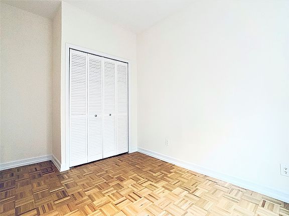4th image of 407 W 52nd St APT 4C