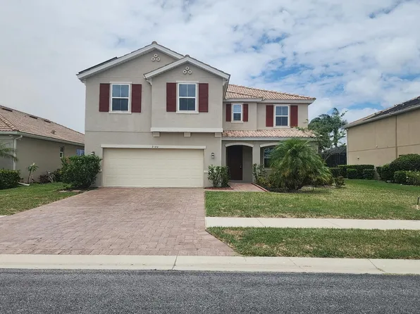 2160 Weaver Bird Ln, Venice, FL 34292