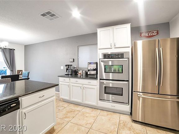 5th image of 10611 Pennant Ave