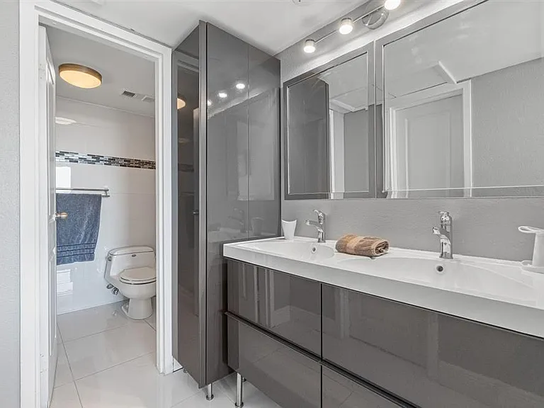 1830 Embassy Dr #613 — Photo 13