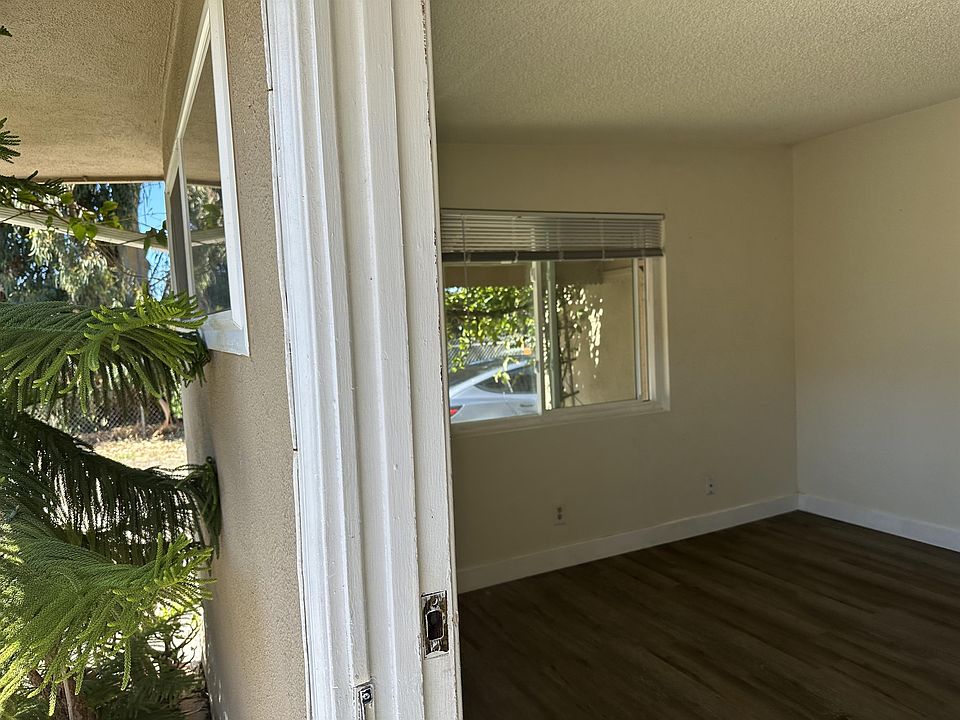 1st image of 715 1/2 S Cedros Ave