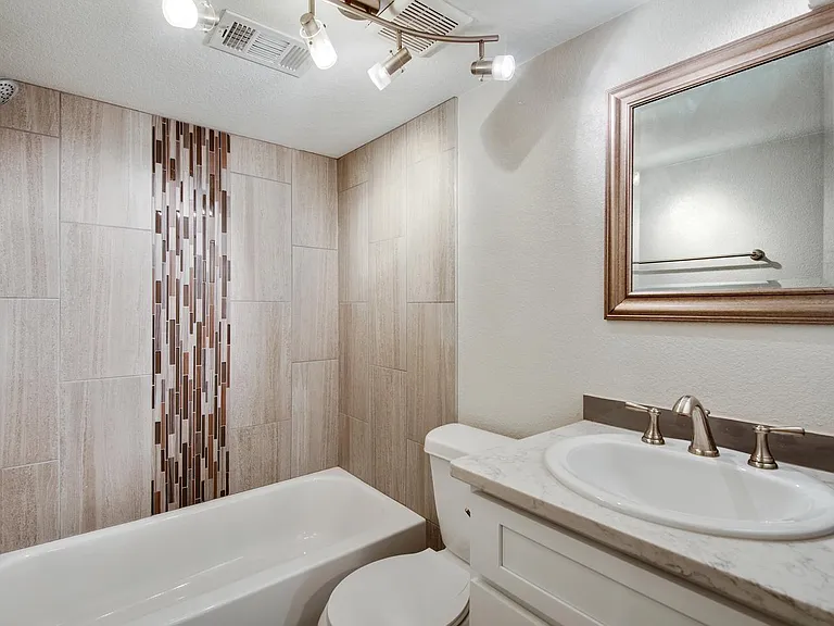 3951 N Vallejo St — Photo 15