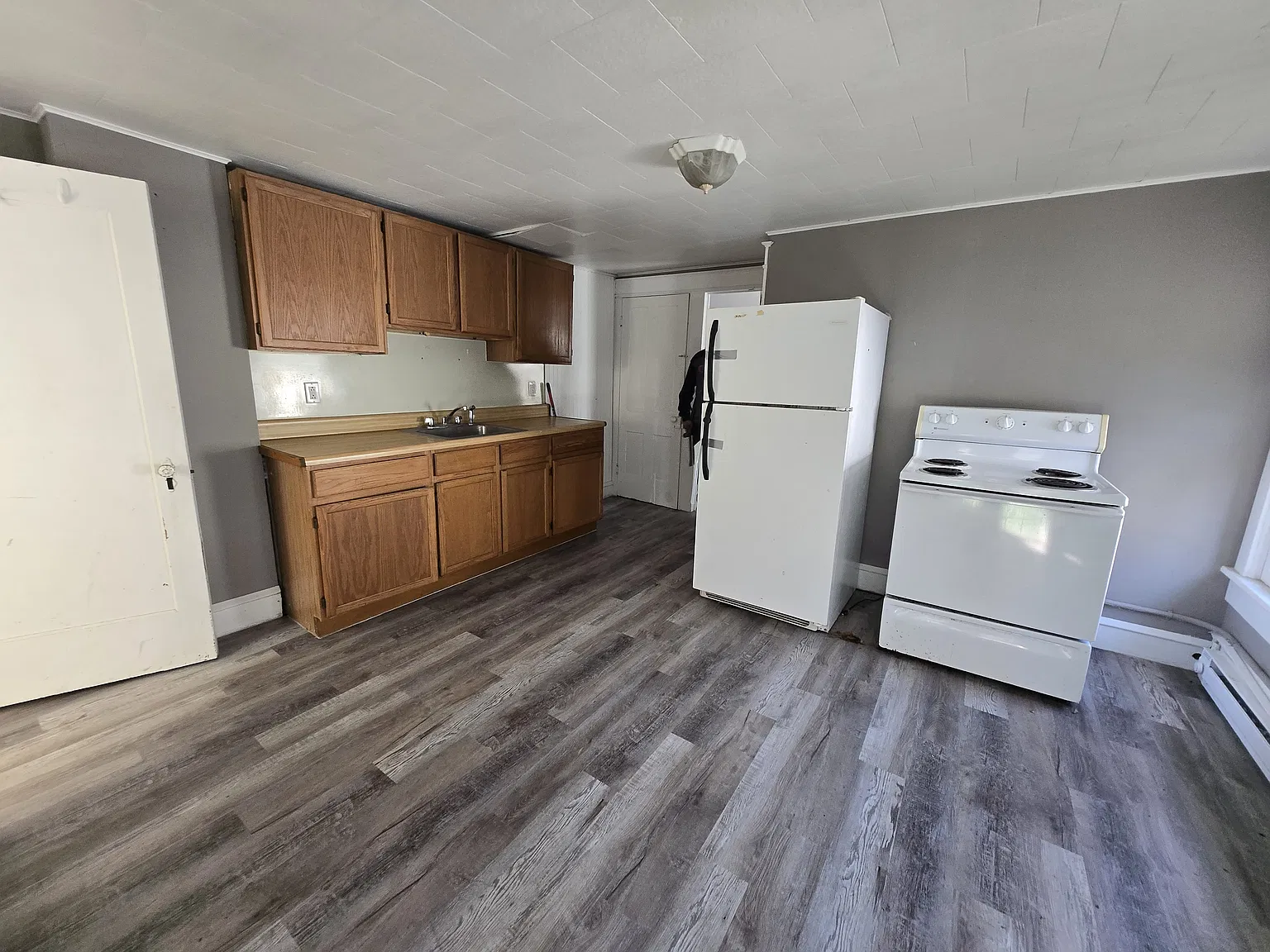 2 bed, 600 sqft, $850 — Photo 3
