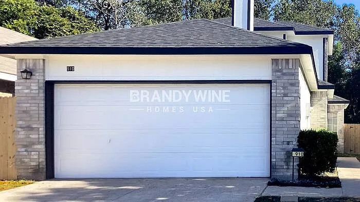 910 Gable Ave — Photo 2