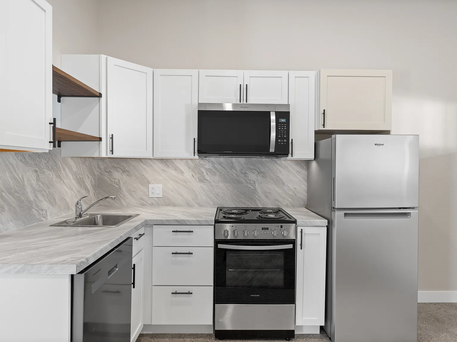 Ponderosa Apartments — Photo 4