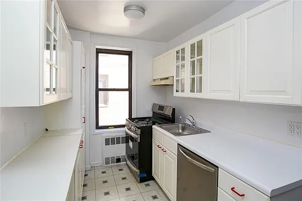 Sold by Ben Bay Realty Co. of Bay Ridge | media 25