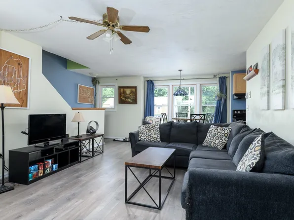 20 Stefaniak Ave APT 4, Webster, MA 01570