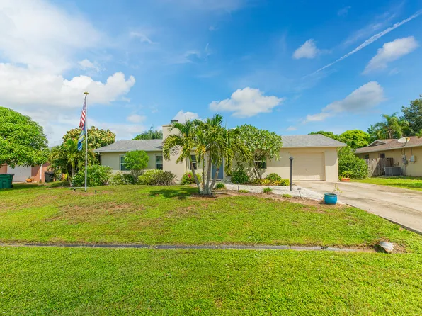 751 SE Whitehurst Avenue, Port St Lucie, FL 34983