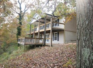 380 Bluff Point Ln, Waverly, TN 37185